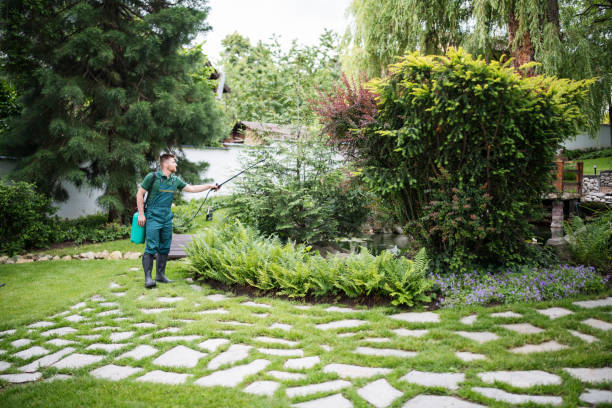 Best Best Pest Control Companies  in Ensley, FL